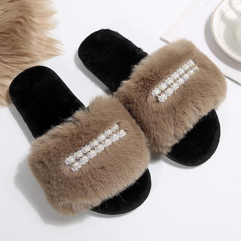 Fashion Indoor Faux Fury Cotton Slippers Women Winter Fashion Pearls Detor Cotton Slippers Open Toe Non Slip Plush Slides Female