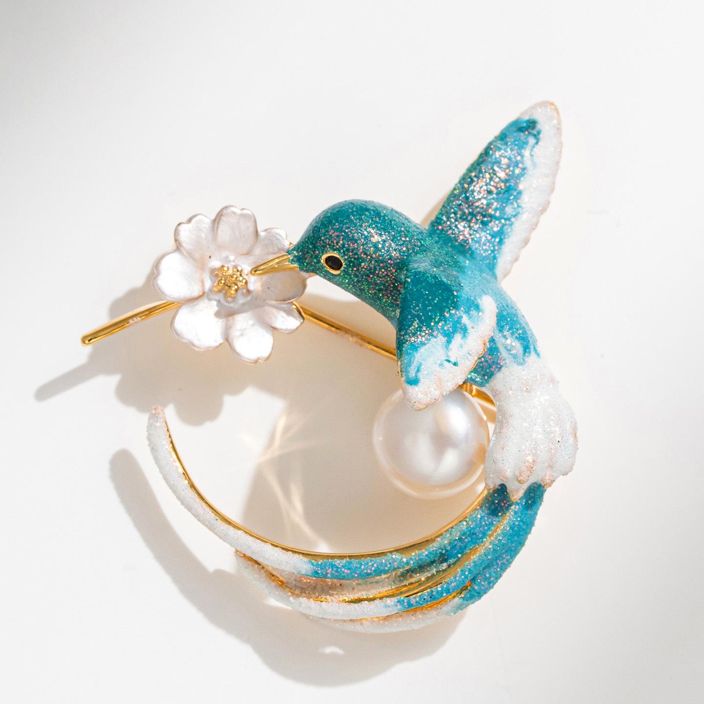 Bo Xin Yun Retro Chinese Bird Enamel Brooch with Freshwater Pearl Qipao Pin