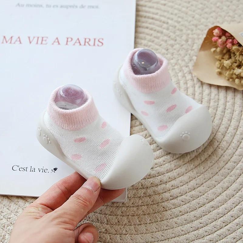 Simpatici Calzini Scarpe da Bambino Neonato Abbinamento Colori Simpatiche Scarpe da Bambino Scarpe da Bambola Suola Morbida Bambino Sneaker da Pavimento per Primi Passi Bambina