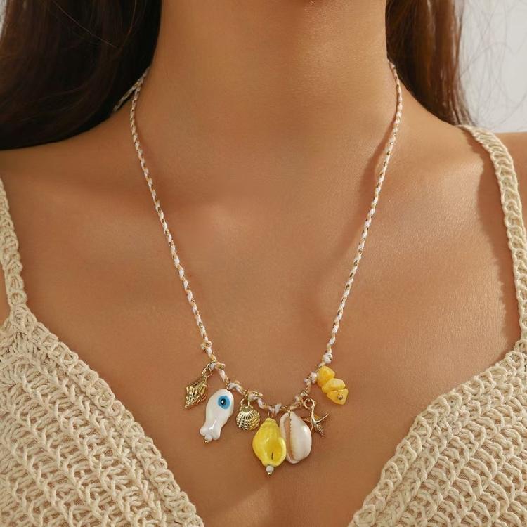 Keramikmuschel und Seestern Perlenkette inspiriert vom Meeresleben Lebendiger Strandschmuck Verstellbar für passend zur Badebekleidung
