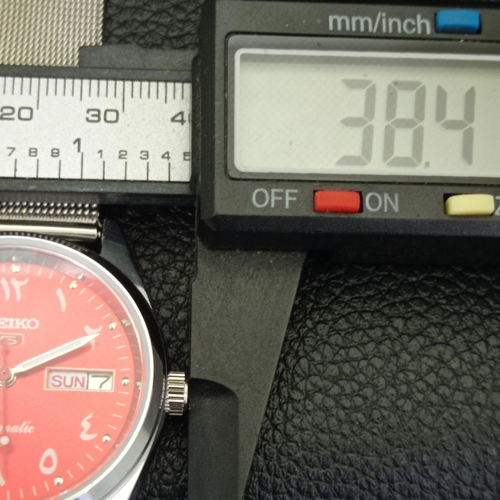 AUTOMATIC VINTAGE REFURBISHED SEIKO 5 JAPAN 6309A MENS RED DIAL WATCH a441164-4
