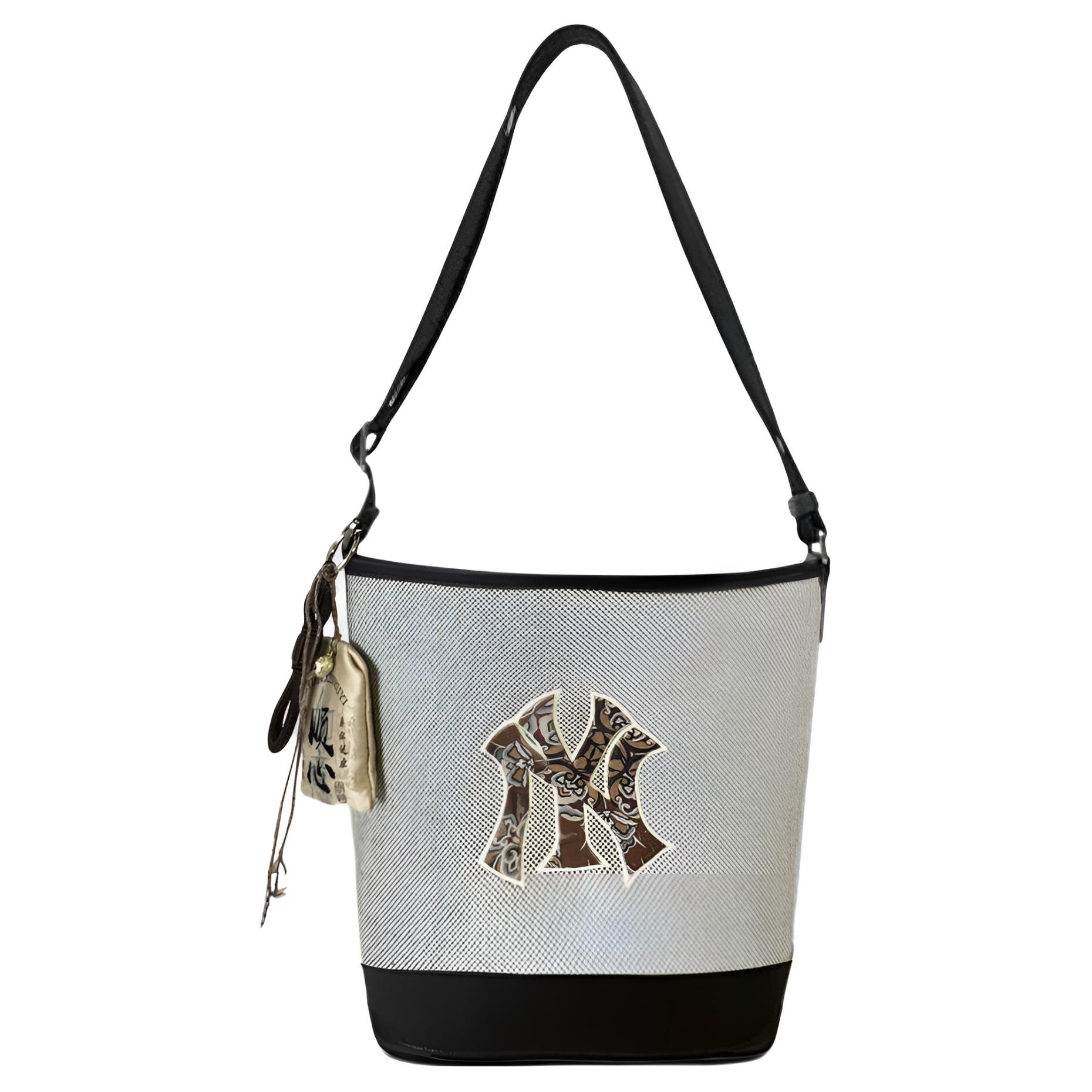 

MLB New York Yankees Canvas Bucket Bag, Shoulder Bag Regular Unisex Black Gray Casual чорний колір сірий