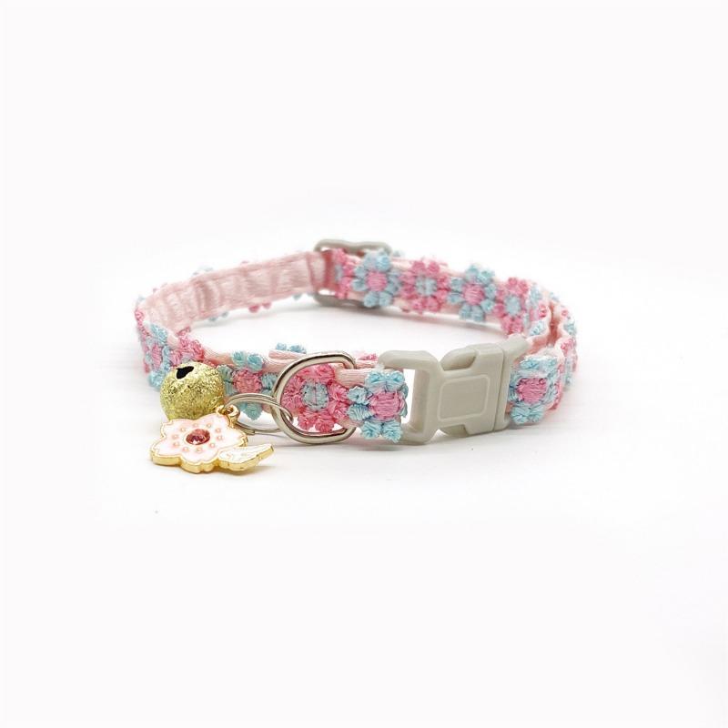 

1PC Pet Necklace Colorful Lace Flower Cat Collar Puppy Ornament Collar Bell Neck Collar Cat Collar