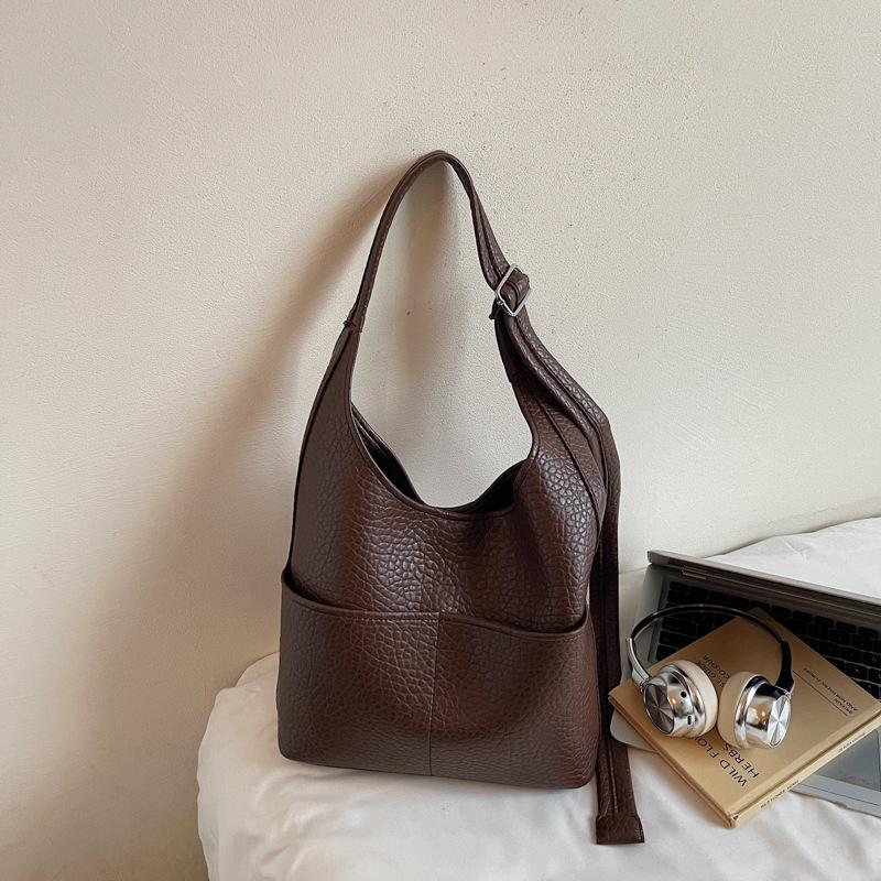 Autumn new product classic fashion niche style soft leather shoulder large capacity bag women's bucket bag crossbody texture commuting