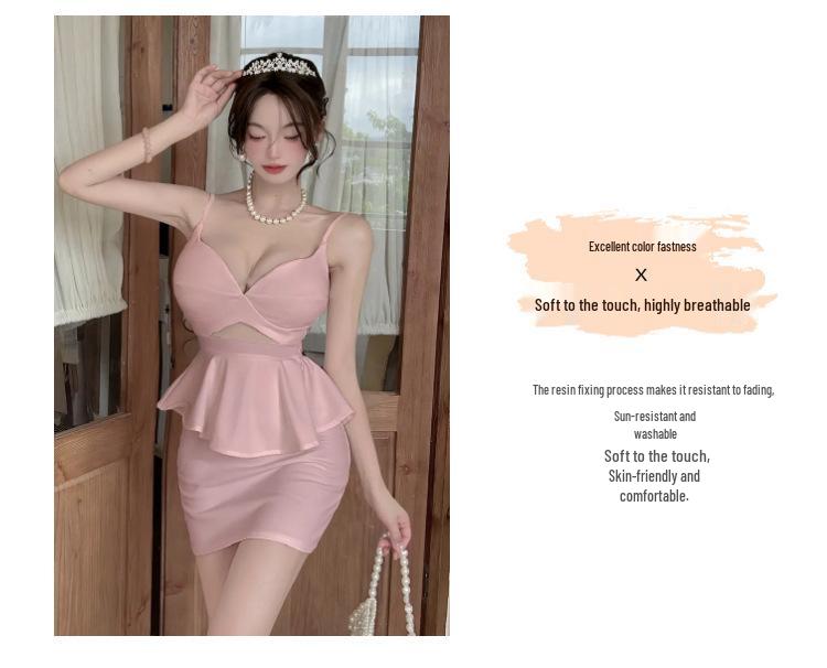 Chic V-Neck Camisole Dress - Slimming, Hip-Hugging, Belly Concealing, Short Skirt