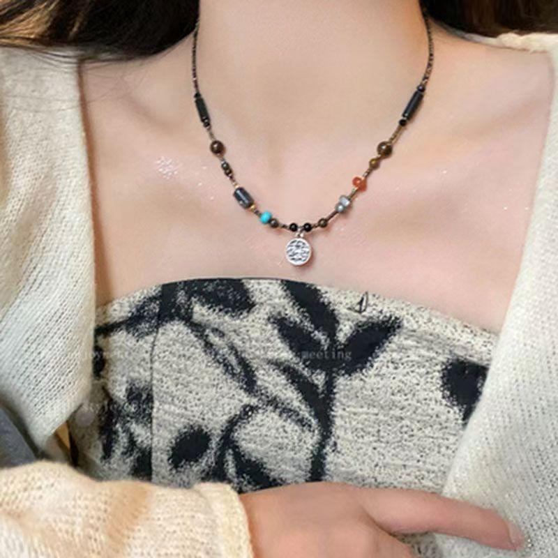 Natural stone "Little Lion Dance" necklace, handmade beaded Fu brand collarbone chain, niche light luxury accessories for women