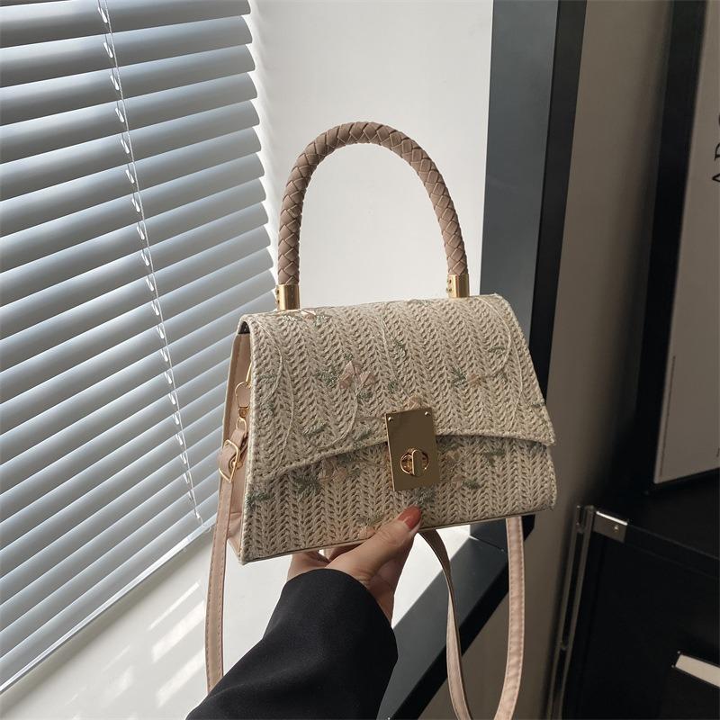 Simple fashion bag women's new trendy summer fashion casual shoulder bag simple retro small square bag