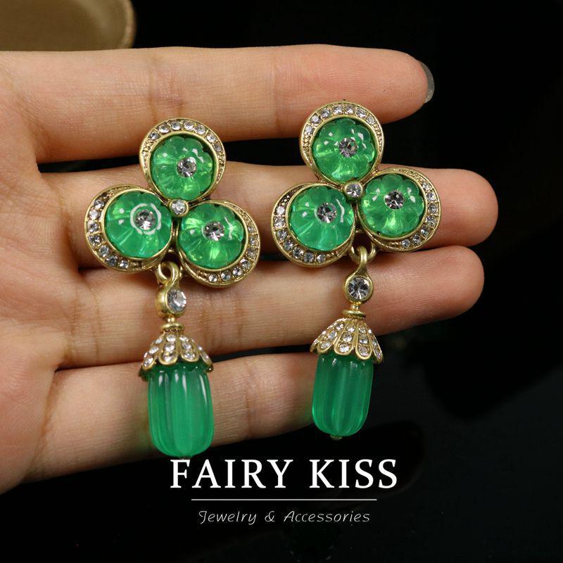 

Элегантный европейско-американский стиль Золотое покрытие Зеленое ожерелье и кулон Серьги-гвоздики Набор