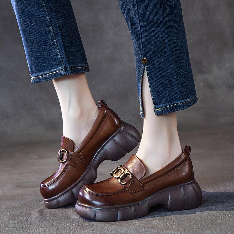 The first layer of cowhide loafers for women's 2025 spring new leather retro British style thick-soled one-pedal muffin shoes for women