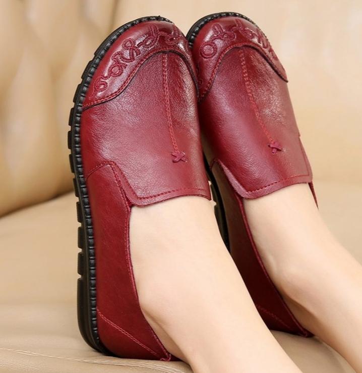 Appartamenti in pelle da donna Appartamenti femminili Scarpe primaverili Comodi mocassini da donna classici alla moda Scarpe casual in pelle