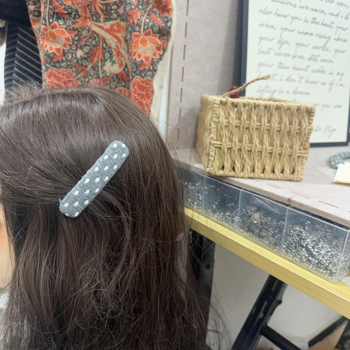 

High-End Fashion Polka Dot Triangle Hairpin: Versatile, Cute BB Clip for Bangs and Stray Hair