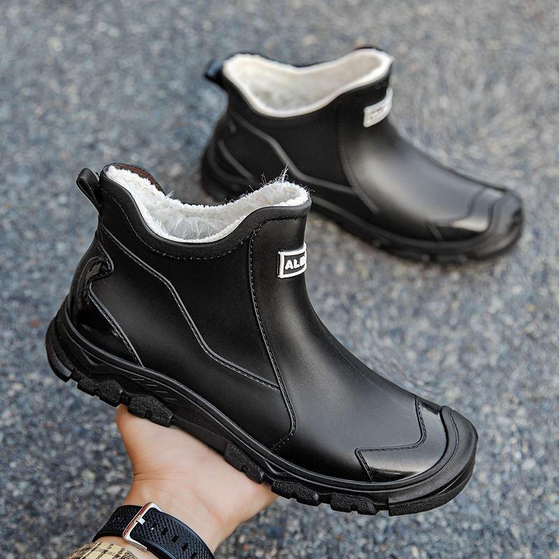 Winter warm and velvet men's rain shoes 39-48 extra large size black water shoes mountain men's rubber shoes fishing men's waterproof boots