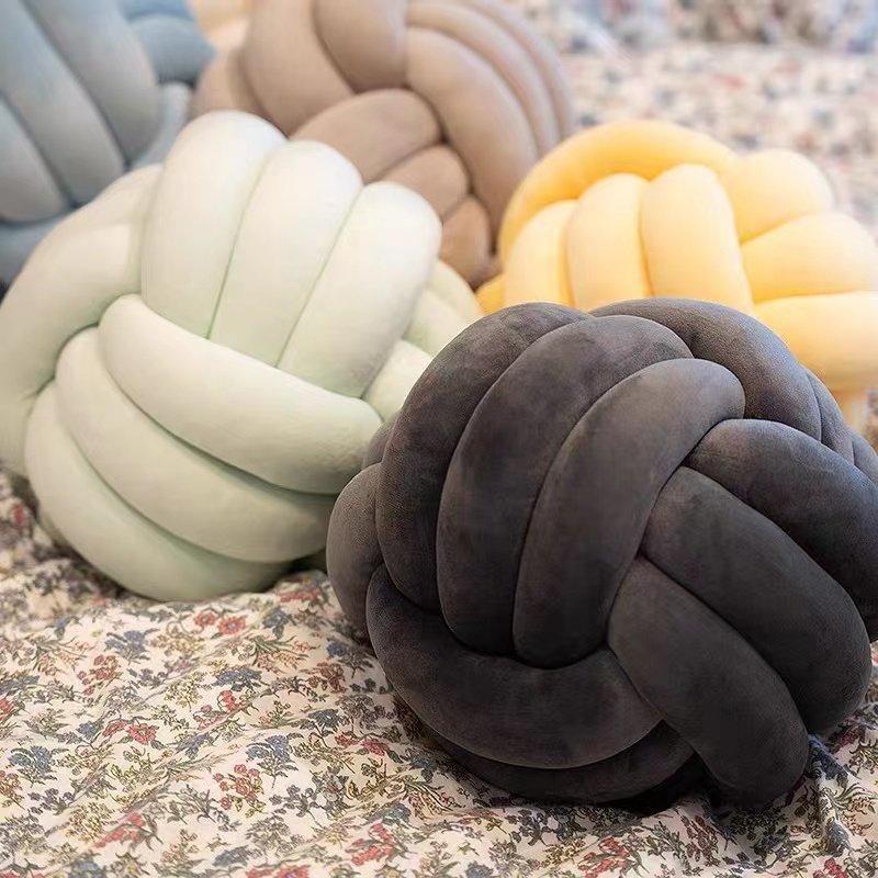 Hand Knot Cushion Sofa Throw Pillow Soft Round Handmade Knotted Ball Car Bedding Stuffed Pillow Bed Living Room Chair Home