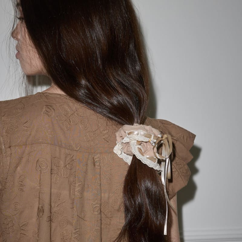 Melanie Joy MJ_Spitzenband Haargummi