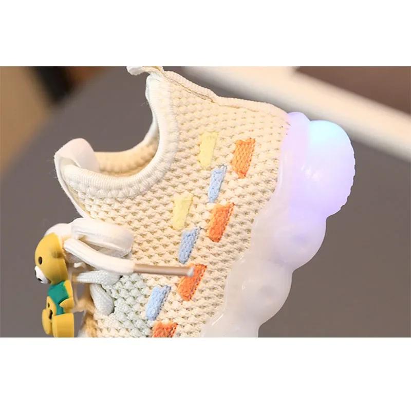 Fashion Children's Luminous Sneakers LED Flashing Shoes for Girls Baby Casual Shoes Spring Autumn Toddler Sports Shoes