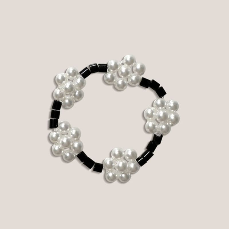 A Little Tickle Coco Daisy Beaded Ring Single Item