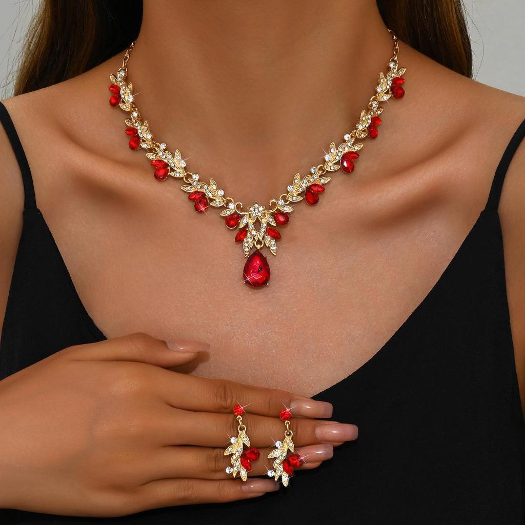 Elegant Rhinestone Floral Jewelry Set: European & American Bride Necklace & Earrings for High-End Parties
