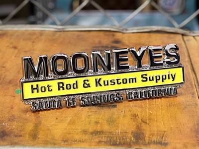 Mooneyes Emblem Sticker MOONEYES with Double-sided tape_SC-MG078-MON