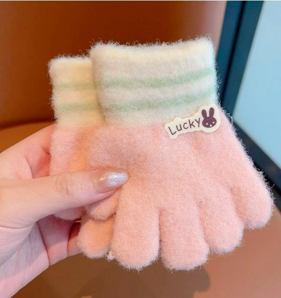 

New Arrival: Kids Winter Cartoon Split-Finger Gloves – Warm, Thickened, Cute Design for Boys and Girls