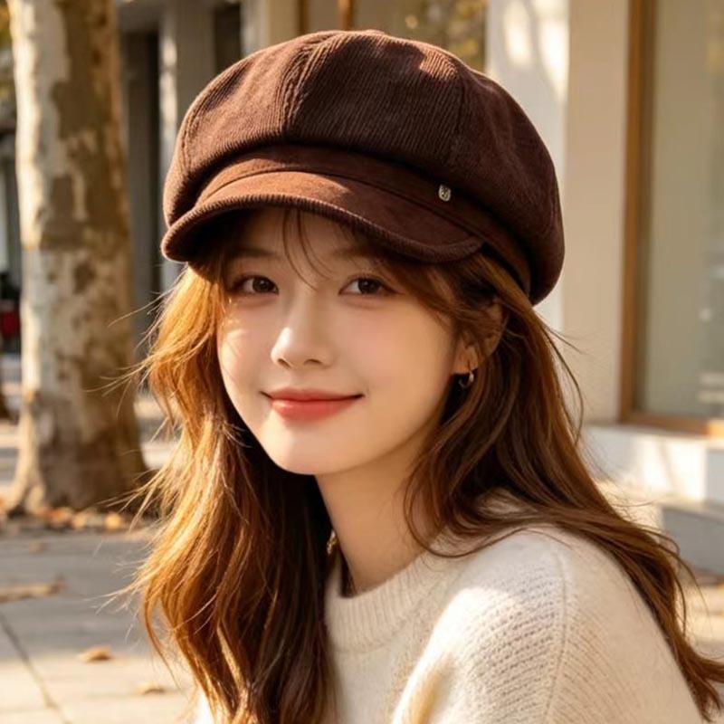 Autumn and Winter Warm Corduroy Star Anise Painter Hat Women's Retro British Short-brimmed Newsboy Hat Versatile Small Face Cap