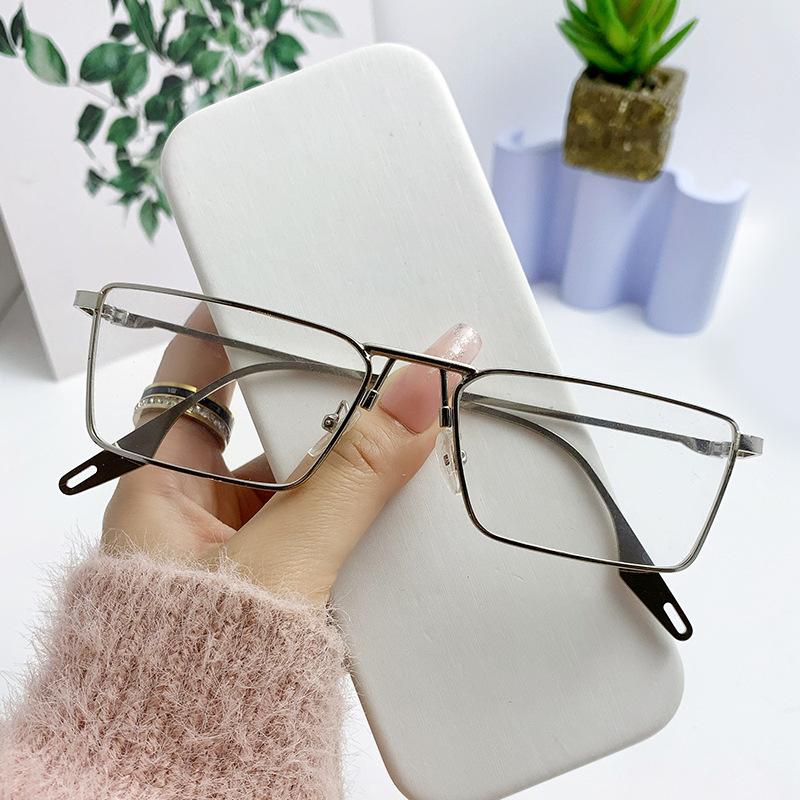 Vintage Metal Frame Square Sunglasses Women Men Rectangle Sun Glasses Female Eyewear Oculos De Sol for Male Female Eyeglasses