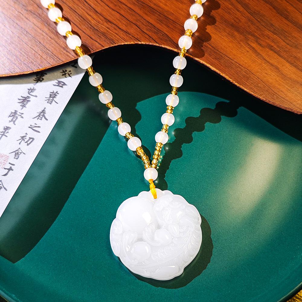 Vintage Emerald Gradual Change Safety Buckle Necklace, Lucky Flower Beauty Waist Pendant Resin Necklace