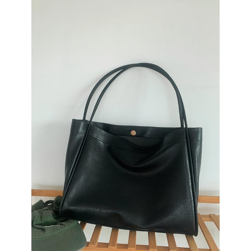 Bag women's new soft leather large-capacity tote bag portable niche design single shoulder armpit bag class commute