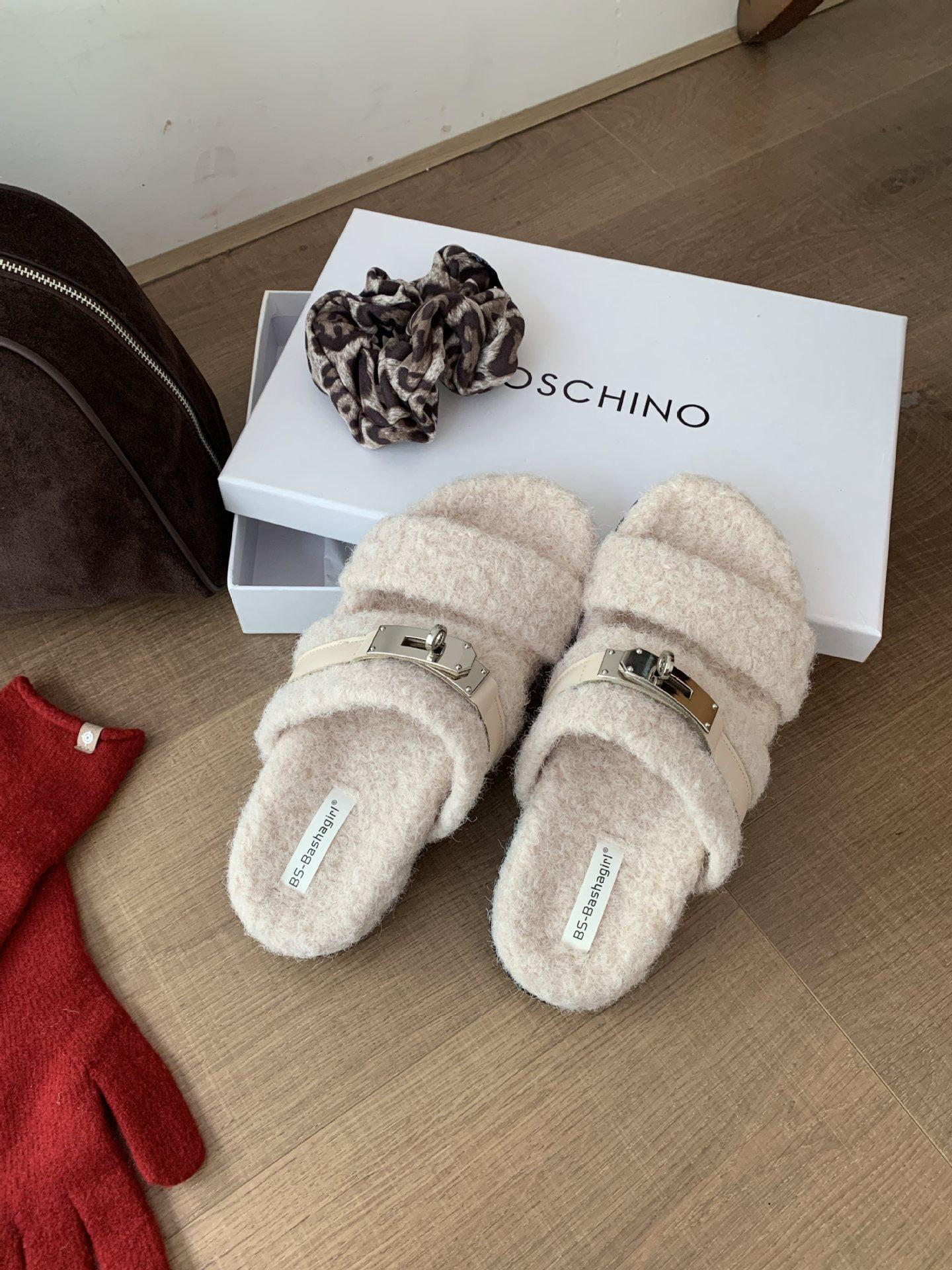 

Internet celebrity lock lamb wool word with thick bottom wool slippers women wear autumn and winter red plush Birkenstocks 39 бежевый