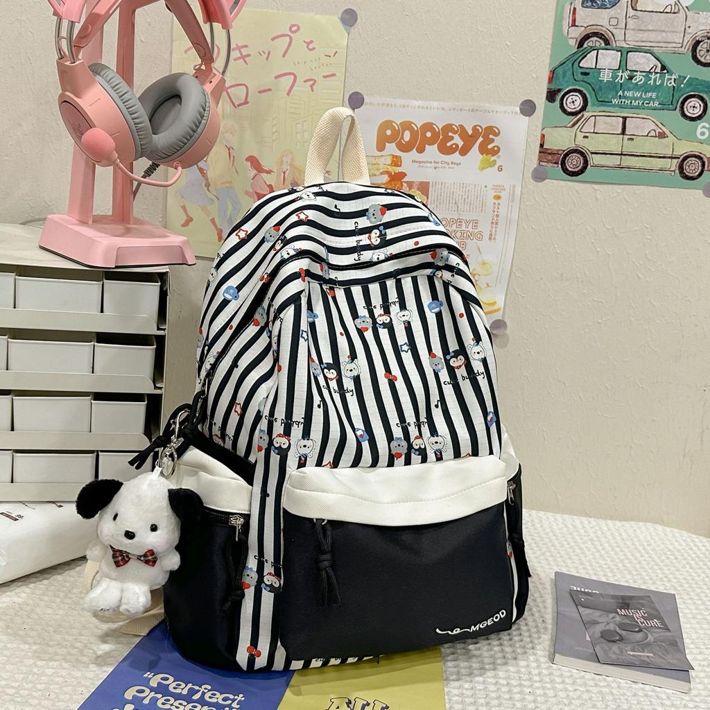 Schoolbag new schoolbag Japanese literary cute backpack junior high school students lightweight travel backpack Yamashita Yusatsu backpack