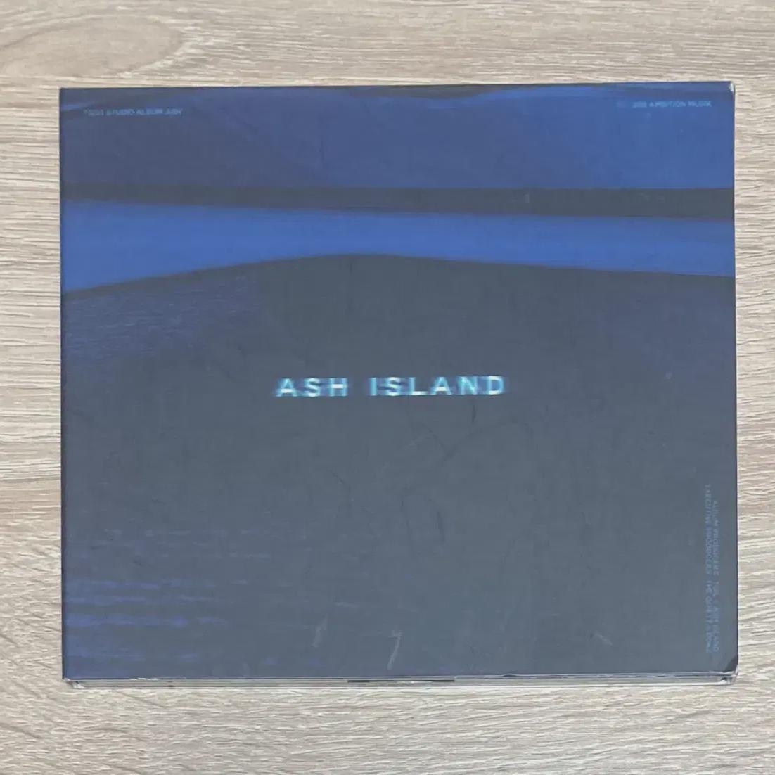 

Ash Island - распродажа компакт-дисков Ash
