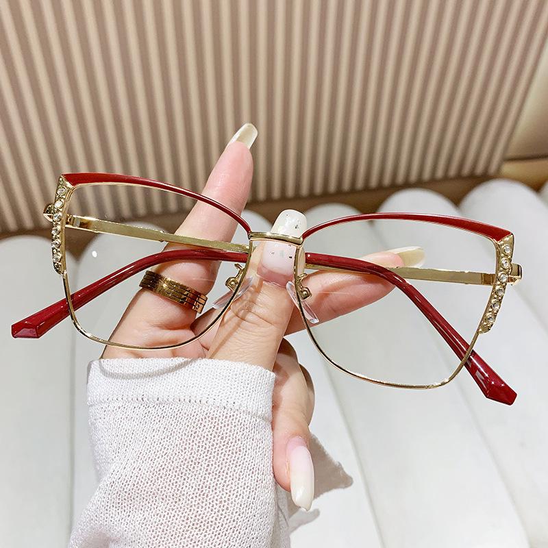 Women's Cat-Eye Rhinestone Eyeglass Frames: Trendy Photochromic & Anti-Blue Light Glasses