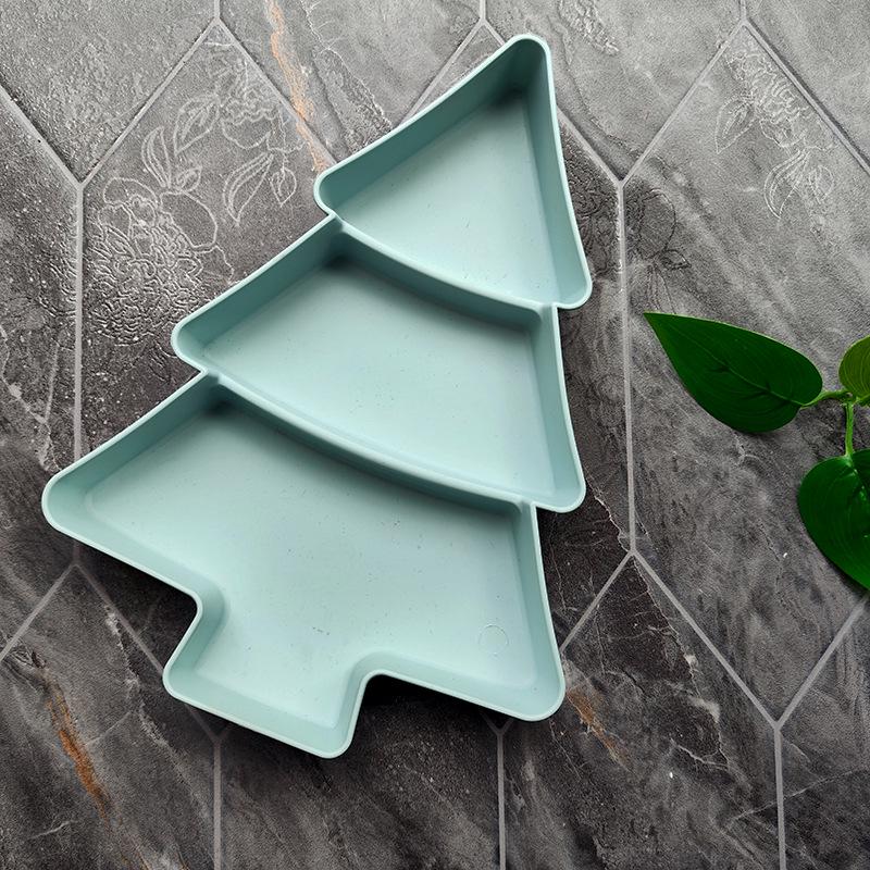 Kreative Weihnachtsbaum-Snackplatte für Nüsse, Samen & Süßigkeiten