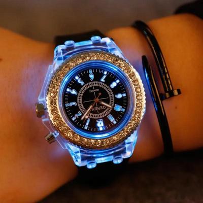 Damen Klassische Uhr LED Licht Digital Uhren Paar Uhr Silikon Quarz Leuchtende Uhren Gelee Farbe Leuchtende Uhr