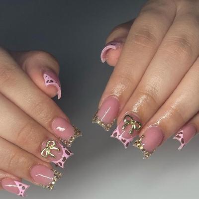24Pz Unghie Finte Quadrate Corte French con Fiocchi e Disegno Floreale Rosa Acrilico Press On per Donne Ragazze