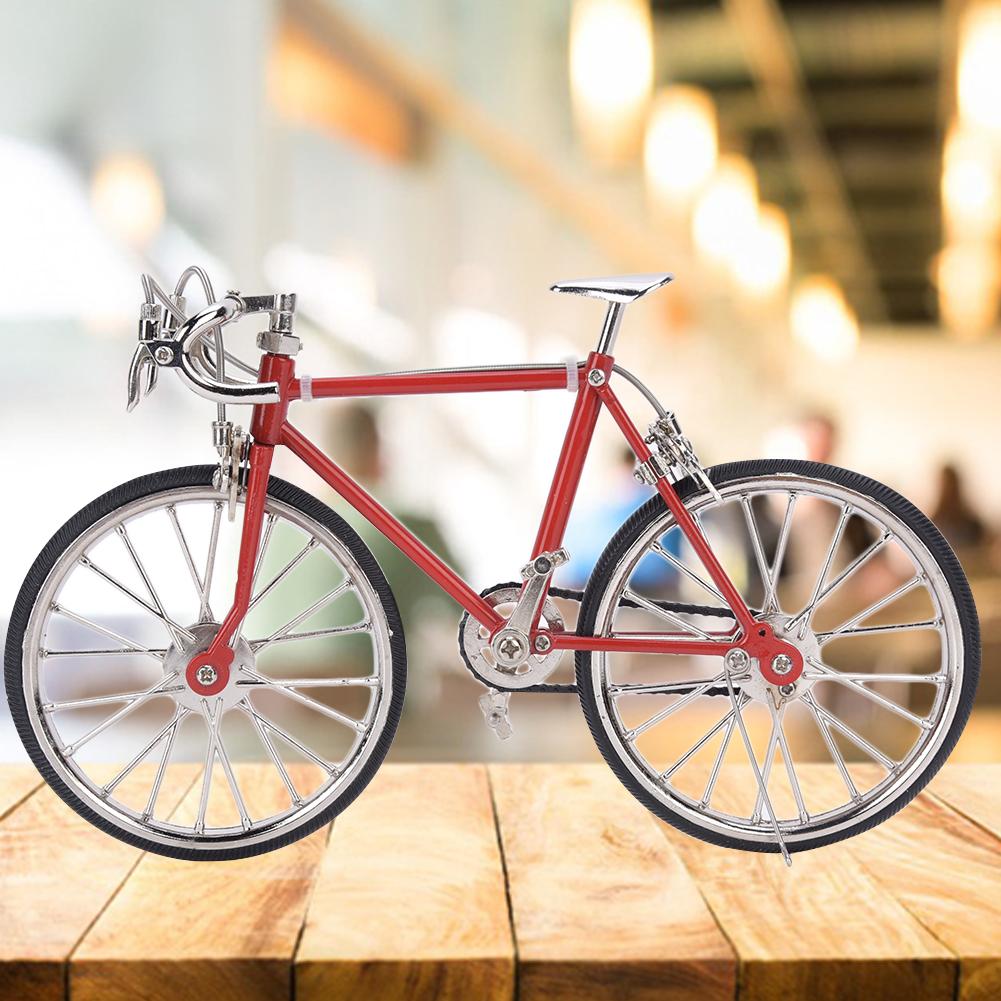 1:10 Mini Dollhouse Bicycle Alloy Miniature Simulated Bike Vehicle Model Toy AccessoryRed