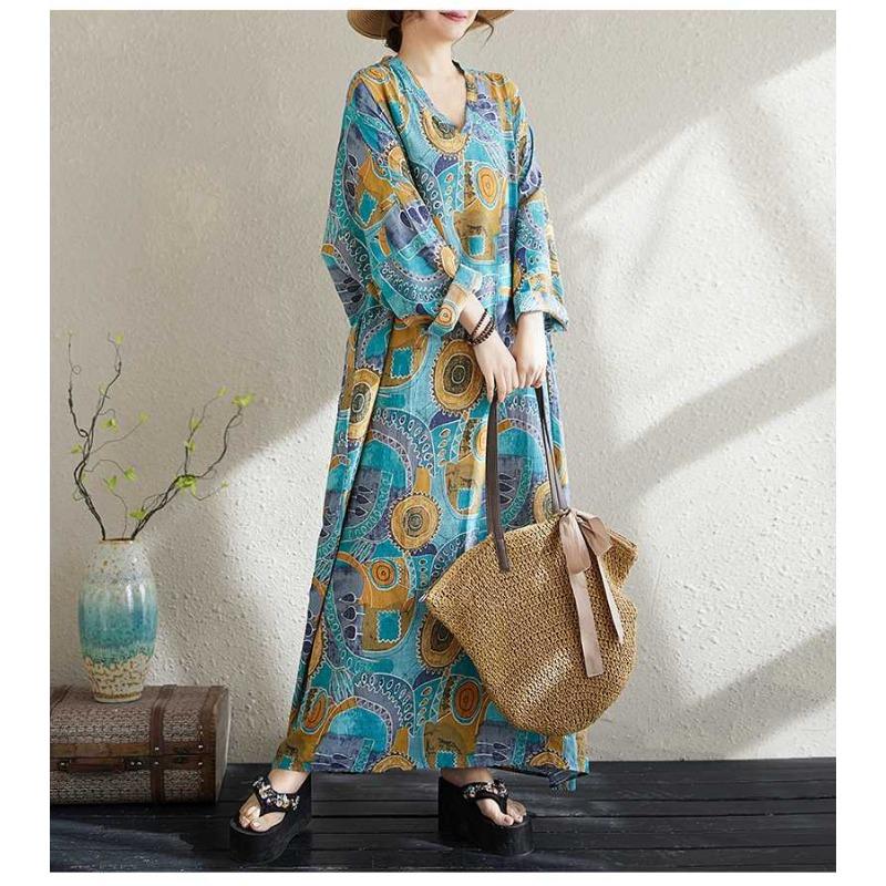 New V-neck Loose Plus Size Simple Vacation Style Long-sleeved Women's Long Dresses