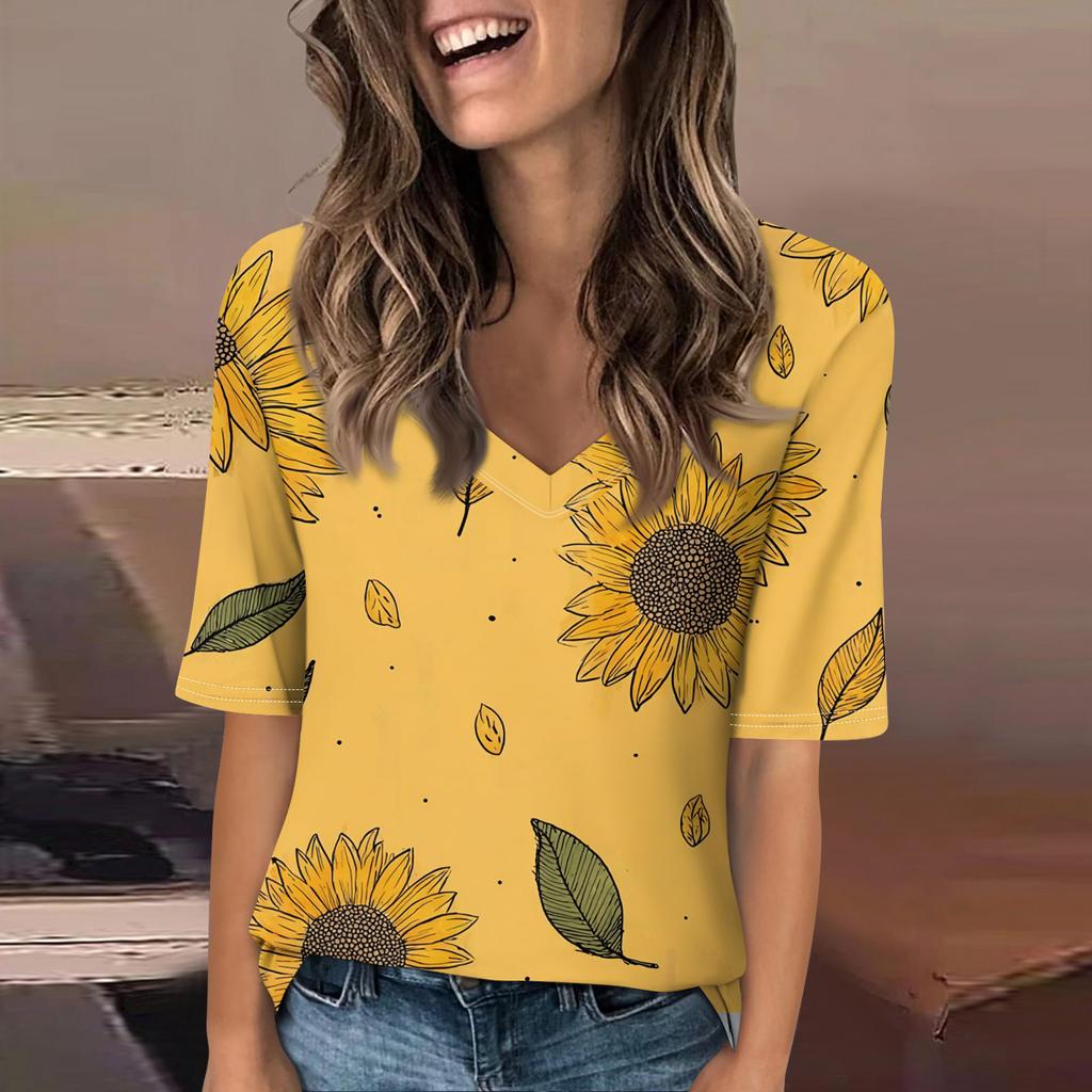 Women's Fashionable Casual Short-sleeved Five-quarter Sleeve Floral Print V-neck Top