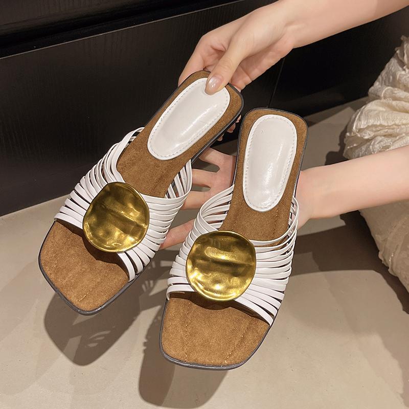 Fashion Fashion Metal Square Heel Open Toe Cool Drag Women Summer New Square Toe Thin Strap Design Kitten Heel Slippers for Outer Wear