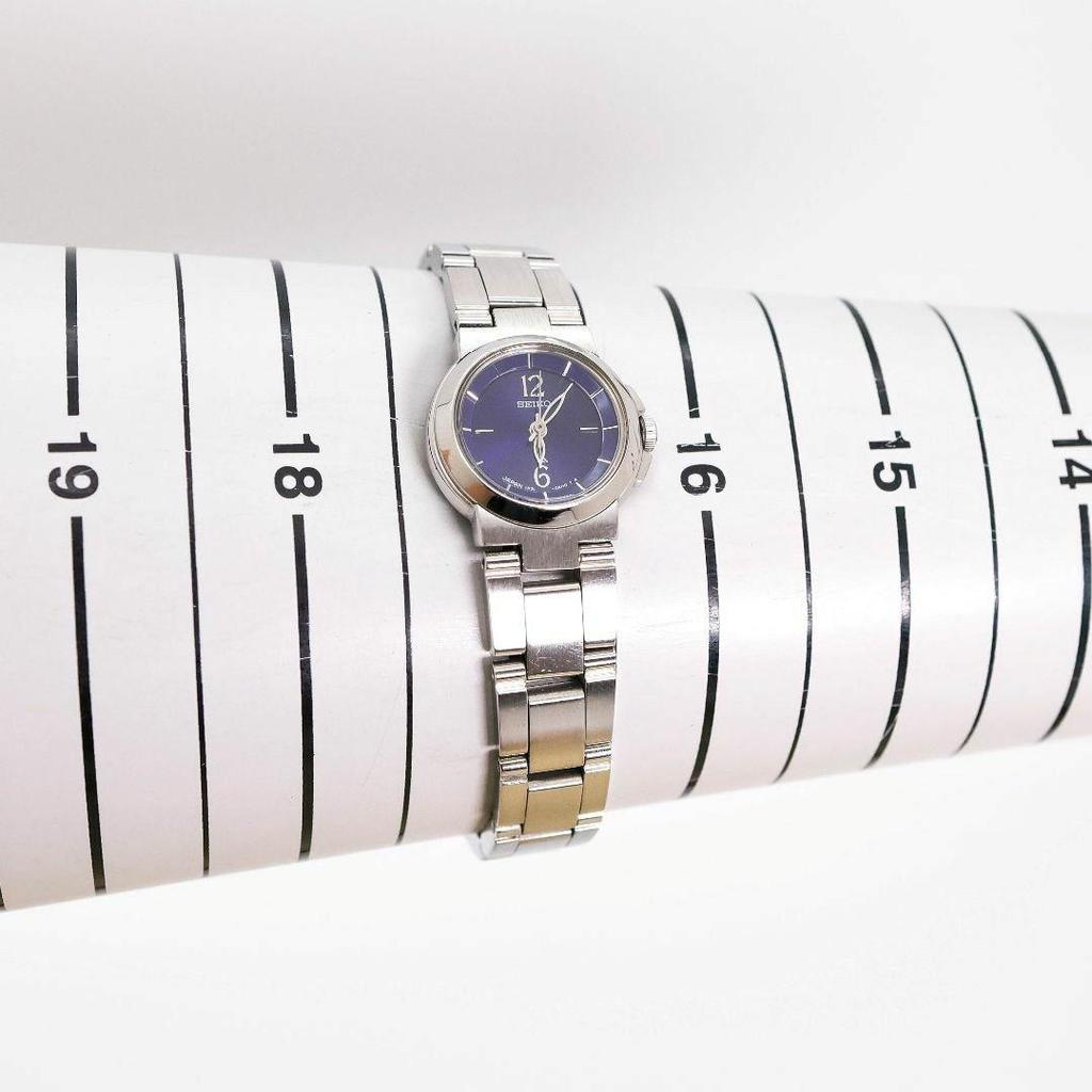 [USED] Working SEIKO Lukia Women's Navy Watch, Battery 2251