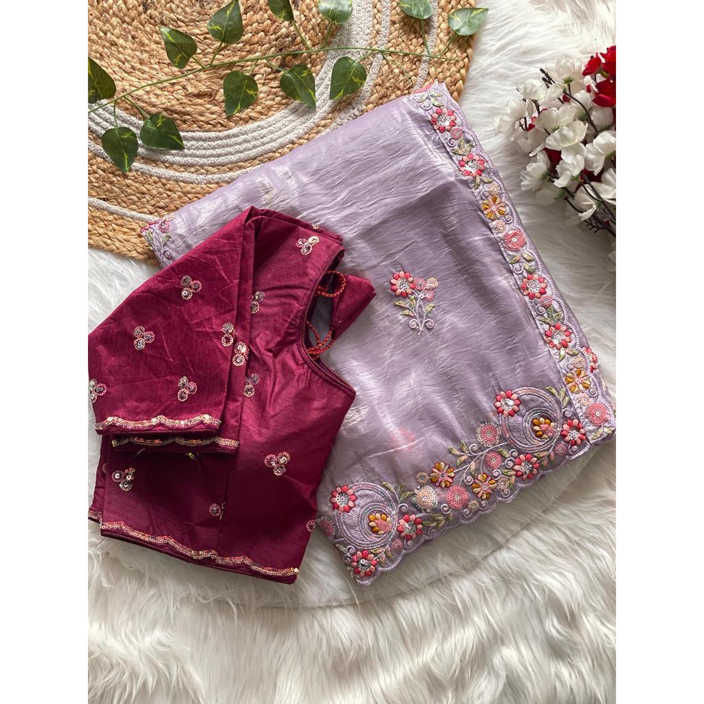 Tecido premium crush dourado com trabalho de lantejoulas multifio c pallu e borda cortada em arco saree