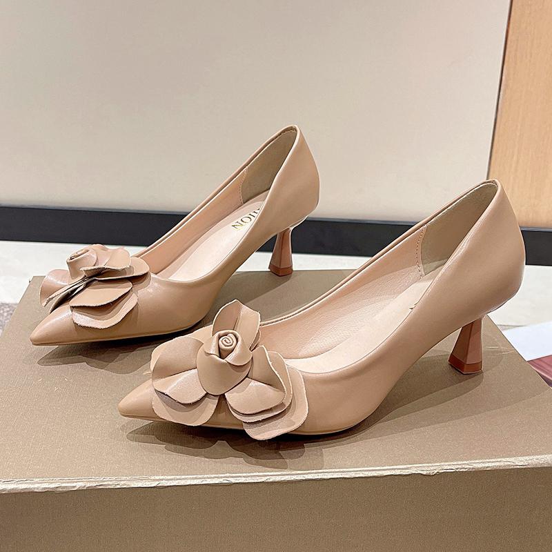 Сексуальные роскошные женские туфли-лодочки 2025 Новые модные туфли для женщин с бантом для платья Цветы Вечеринка Одинарные туфли Острый носок Женские туфли на высоком каблуке 37 абрикосовый 2900₽