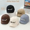 Čepice pro holčičku a chlapečka 50-52 cm 1-5 let Jaro Léto Výšivka Písmena Baseballová Dětská Čepice Vintage Krátký Okraj Snapback Dětské Čepice