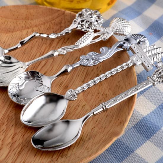 5Pcs/Set Coffee Scoop Antique Graceful Shape Alloy Royal Style Table Spoon for Home