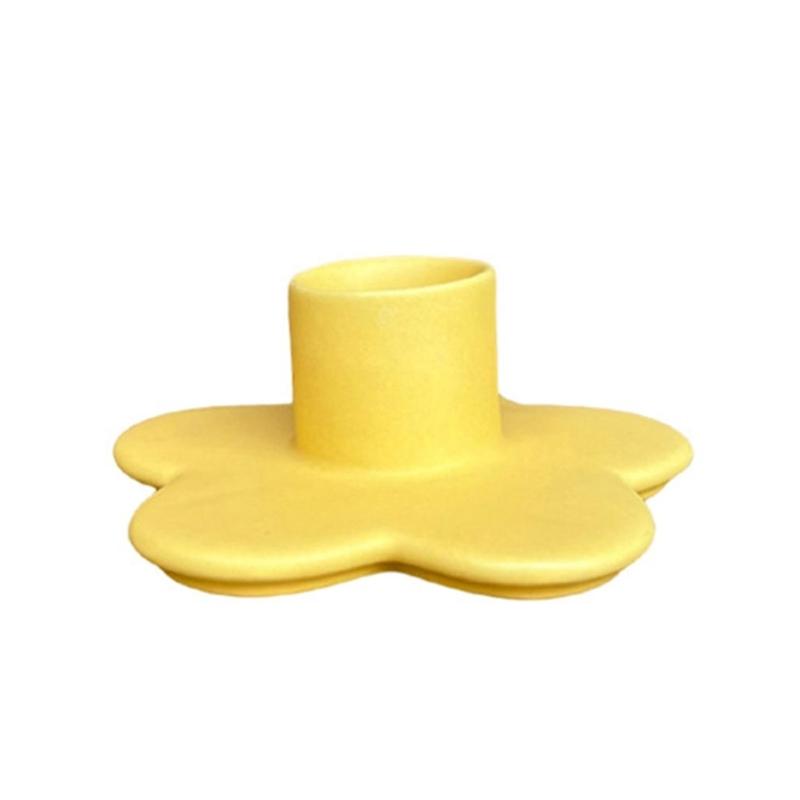 Расписанный вручную цветочный керамический подсвечник Элегантная форма цветка Подставка для конической свечи Украшения для пасхальной вечеринки Подарок жёлтый