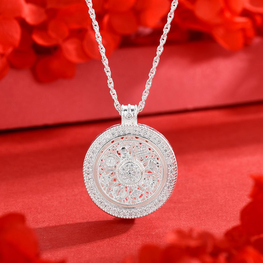 

Rotatable Vietnamese sand gold diamond eight treasures compass pendant necklace copper gold-plated ancient hollow compass wholesale delivery
