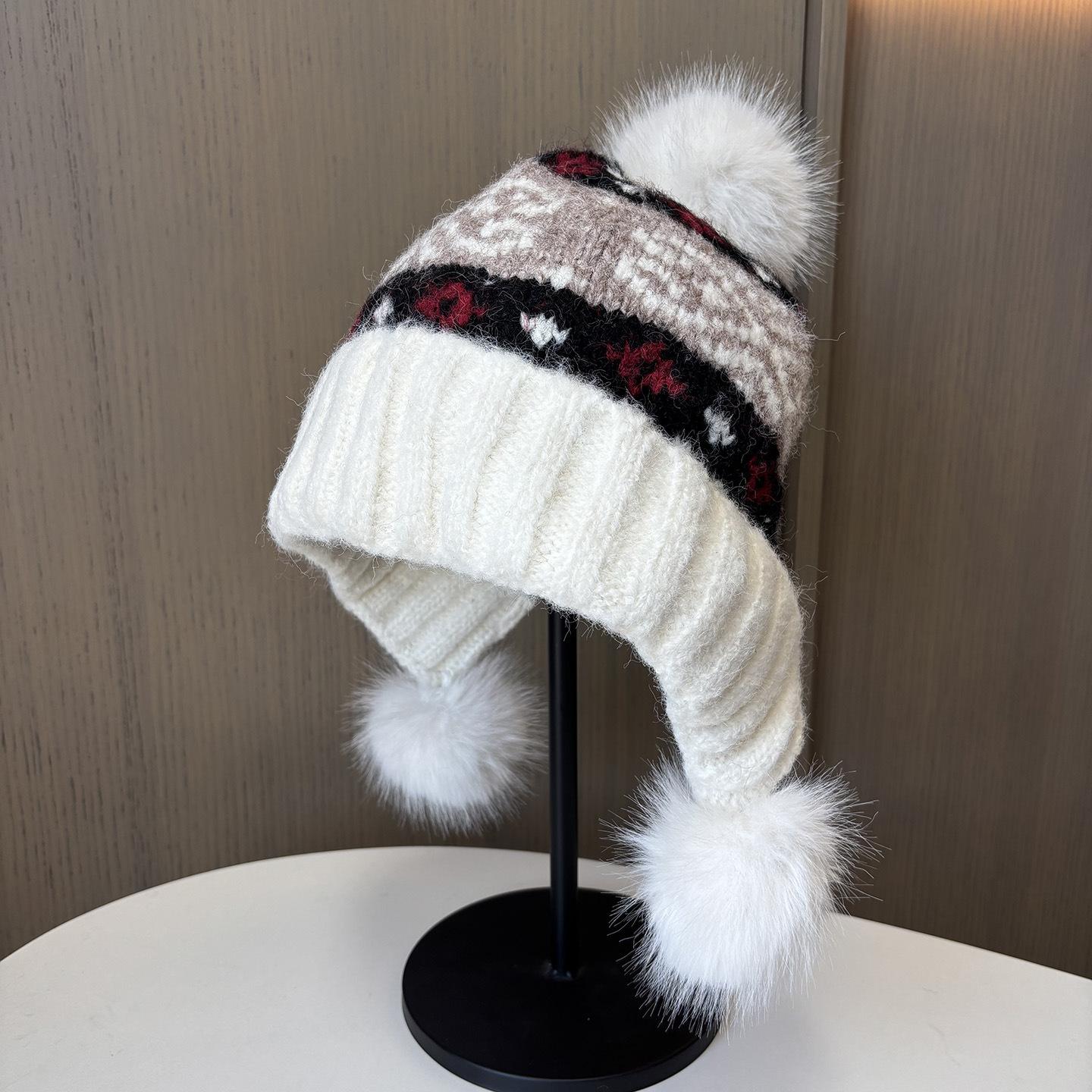 Vintage Fair Island Wind Hairball Knitted Wool Hat Women S Winter Big Head Circumference Warm And Cold Ear Protection Hat M（56-58cm） молочный белый