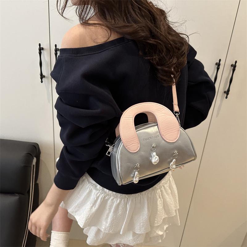 Niche Design Single Shoulder Handbag Bag Women's Summer 2025 New High-end Versatile Messenger Bag Contrasting Color Shell Bag