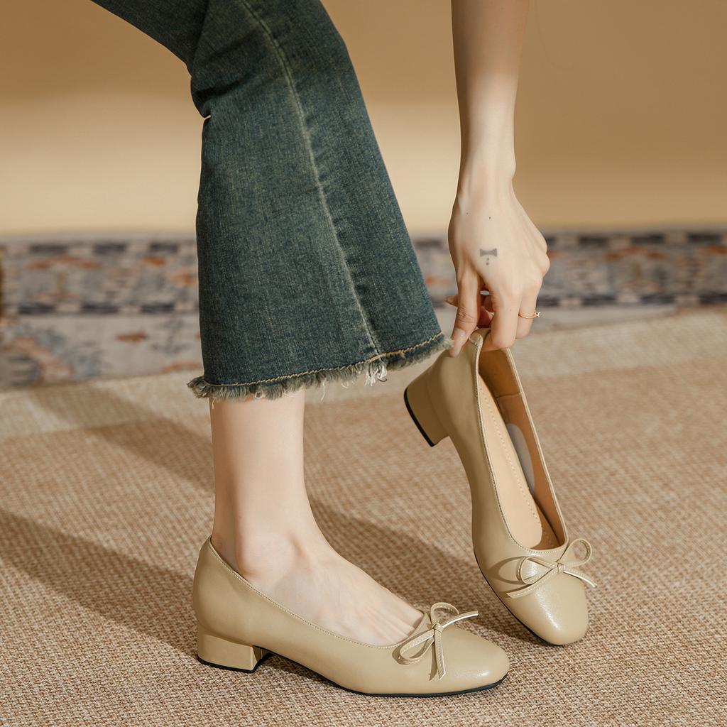 Leather retro square head bow light mouth low heel single shoes women's new autumn soft sole fairy style thick heel high heels