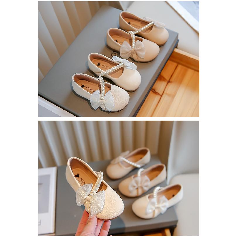 Girls' Leather Shoes Spring and Autumn New White Pearl Little Girls Baby Soft Sole Fashionable Children's Beanie Princess Shoes