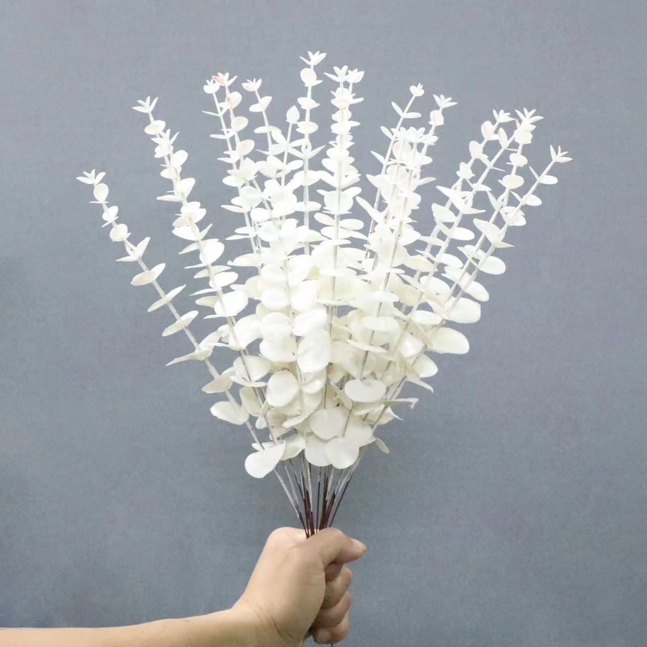 

Single Stem Artificial Eucalyptus Leaves Money Leaf Faux Greenery Bouquets for Wedding Decor Home Ornament Wholesale Floral
